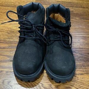 New without the box kids Timberland size 10